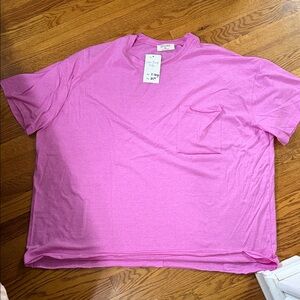Zenana Outfitters Vibrant Pink Tee